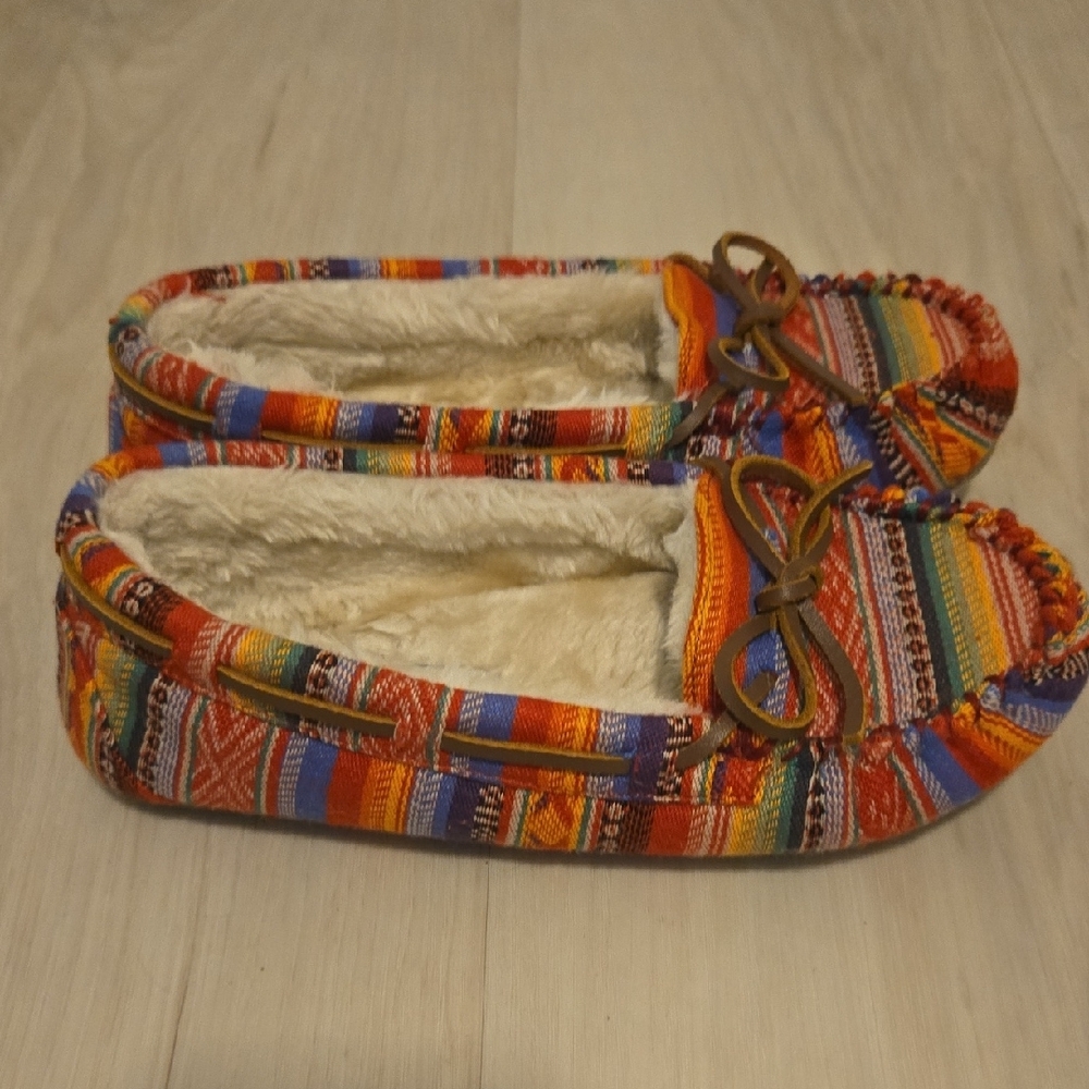 Minnetonka Women's Colorful Striped Moccasins - Picture 5 of 6